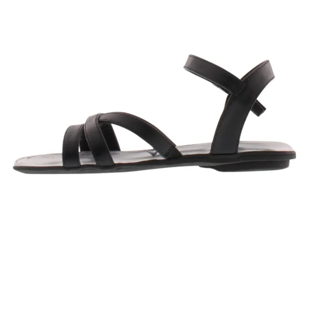Reaction Kenneth Cole Bright Lilly Strappy Sandal